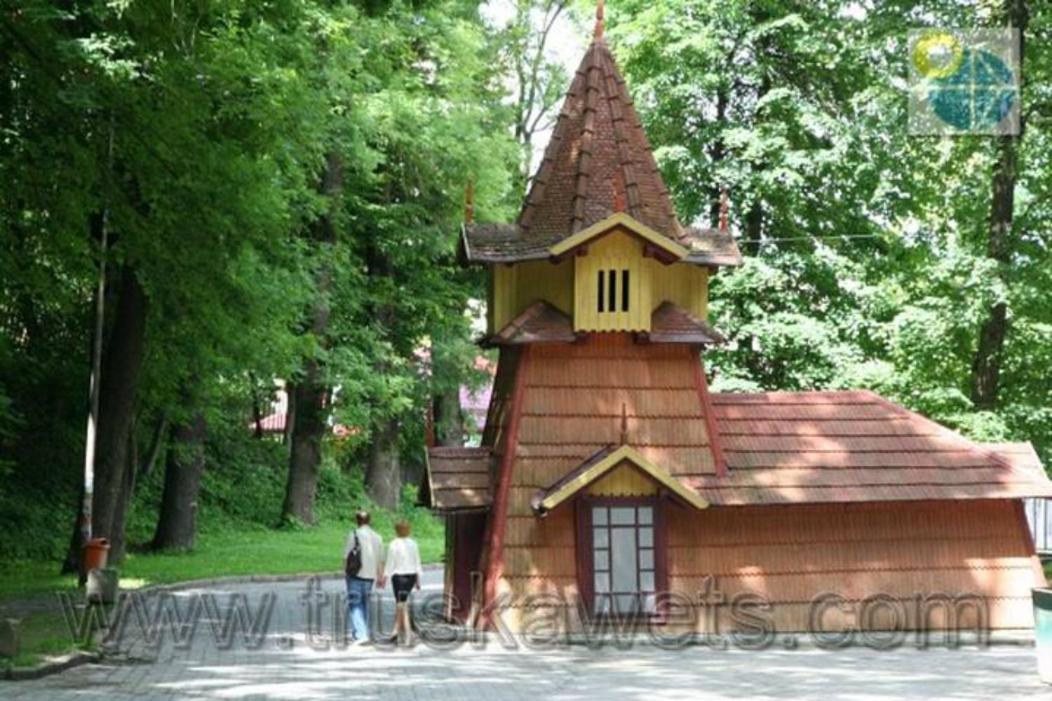 Отель Центр Трускавца 特鲁斯卡韦茨 外观 照片